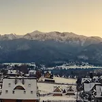 Z Widokiem Na Tatry Cztery Pory Roku * كوشتيليسكا
